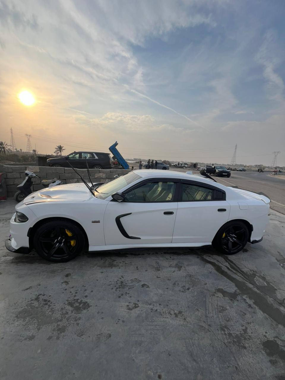 السلام عليكم مرخصت لادمن المحترم جارجر مديل 19اصل مكينه 5700 رقم بغداد تحويل ثاني يوم مشروع وطني السياره كلش مصروف عليهه داخل وخارج من كل النواحي وجاهزه ربع متصرف عليهه صور الحادث بلمنشور 3قطع صبق فقط السعر 180وبيهه مجال بصيط مكان السياره البصره قضاء الدير رقمي ***********
