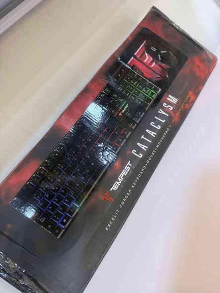 كيبوردات حاسبه مختلف الأحجام والموديلات 
للاستفسار ***********
