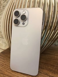 ايفون 15 برو ماكس  ماستر نموذج M /باكيت ضايع ذاكرة / 256 بطاريه / 81 ا...