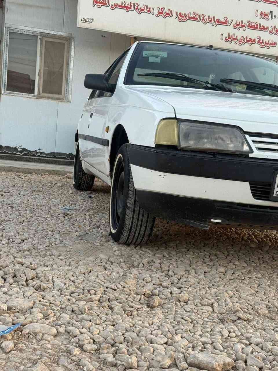 السلام عليكم سيارة بيجو ٤٠٥ موديل ٢٠١٢ السيارة خير من الله كير مكينه تبريد كلها شغاله السيارة احلا من الصورة السعر ٣٦وبيها مجال حك الجيه الاتصال على الرقم *********** غير متواجد ع الفيس مكاني بابل
