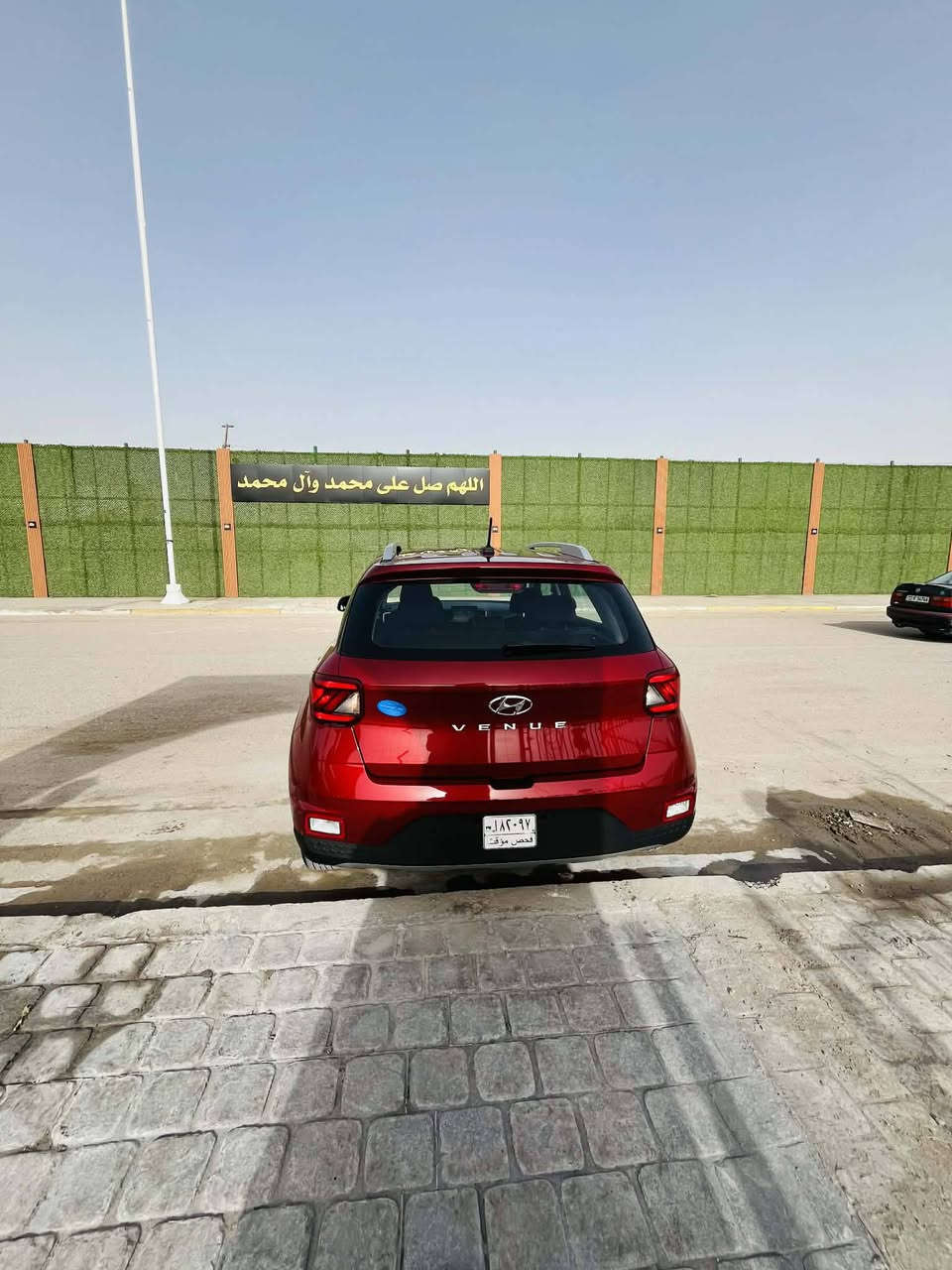 السلام عليكم
للبيع فقط أعتذر عن المراوس 
هونداي فينو موديل 24.
دخول جديد منفيست باسمي تحويل مباشر 
مواصفاته
بصمة تشغيل وبصمة فتح أبواب وتشغيل عن بعد 
لون ماروني دم الغزال (لون مميز)
محرك 1600 تنفس طبيعي 
رادار امامي وجانبي وخلفي 
فول تحكم استيرن 
كشنات مخمل تدفئة 
ويلكب تويل
شاشة تدعم كار بلي 
كيجات ديجيتال 
وباقي المواصفات معروفة 
((حادثه بونيد وجاملغ براكيت شواصي مكفولة راديترات مروحة تبريد كير محرك مكفول شركة شرط الفحص)) 
مكان بغداد شهداء السيدية 
السعر ب 125 وبيه مجال بسيط 
للاستفسار الاتصال على الرقم التالي *********** بي واتساب راسلني إدزلك صور الحادث
