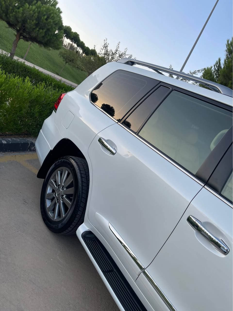 ليكزز  2011   خليجي  بريمى   فول  مواسفات LX 570

اللَّهُمَّ صَلِّ عَلَى مُحَمَّدٍ وَعَلَى آل مُحَمَّدٍ

رقم /    ***********

🔷ليگزز   20١١ بريم  اصل  داخل  اصفر 

🔷سياره مواصفات معروفه ( بريم )

🔷 سياره (٦ ) كوشنات كهرباي (٤ ) دگم

🔷سياره (8) ايرباكات _ (٣ ) شاشات

🔹بدون صبغ .. واحد مكان صغير PDR بدون شخط جديدة بالكارتون 📦📦📦

🔷سياره ماشيه  270 الف كيلو حقيقي

🔷4 اطارات و ويل جديد شريكه 

🔷سياره داخل. اصفر  كوشنات جلد

🔷سياره محرك و الكير بشرت مامفتوح جديد جديد

🔷 محرك (V8) 

🔷سياره حيل نظيفه كلشي علي بلادي اوك كل غراض بلادي موجودة

🔷مواصفات

(بصمه .. الانزلاق .. كشن جلد  .. ثلاجه ..  زينون .. هواء مزدوج .. نيظام ايكو .. كوشنات تبريد و تدفية .. رادار
.. ستيرن كهربائى سندوق شفط .. جكات .. بعد 

حساسيه الديك الموخره مرايات .. فتحه ..

تشغيل عن بعد ..  باب بصمه )

🔷نظافه  ١٠٠٪ كامل سيرڤس بدون نقص و مصرف

🔷سياره مال بيت أي نقص مابيها

🔷نفس اليوم / تحويل  حاظر مباشر
 

🔷 سياره داخل / سليمانيه 

🔷سعر ..  345$ .. ورقه 

🔷رقم /   *********** السليمانية, العراق

