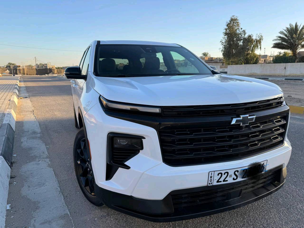 ترافرس ٢٤ LT
حادثه سطحي الجاملغ مسحوب عل الباب بدون دواخل مواصفاته معروفه
للاستفسار 
الاتصال او  الوت سب 
***********