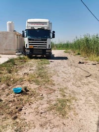 سكانيا موديل 2002اربيل مكينة كير اكسل شاصي تخم تاير مكينة بدون صرف وتب...