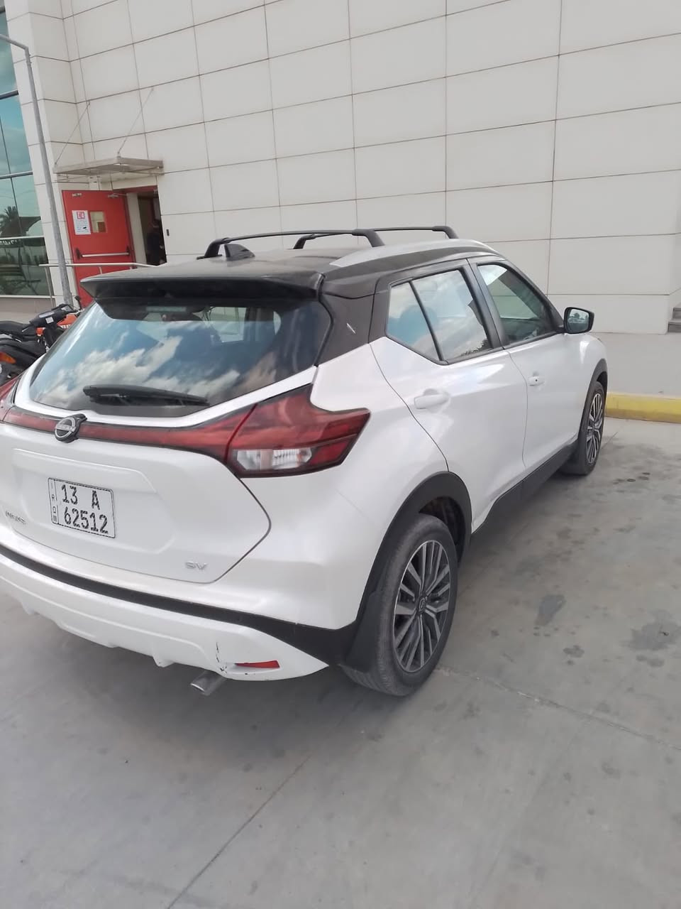 نيسان كيكس
موديل ٢٣
حادث بنيد وجاملغات
سعر 125
مكلف بلنشر 
مكلف بلنشر 
رقم صاحب السياره ***********
