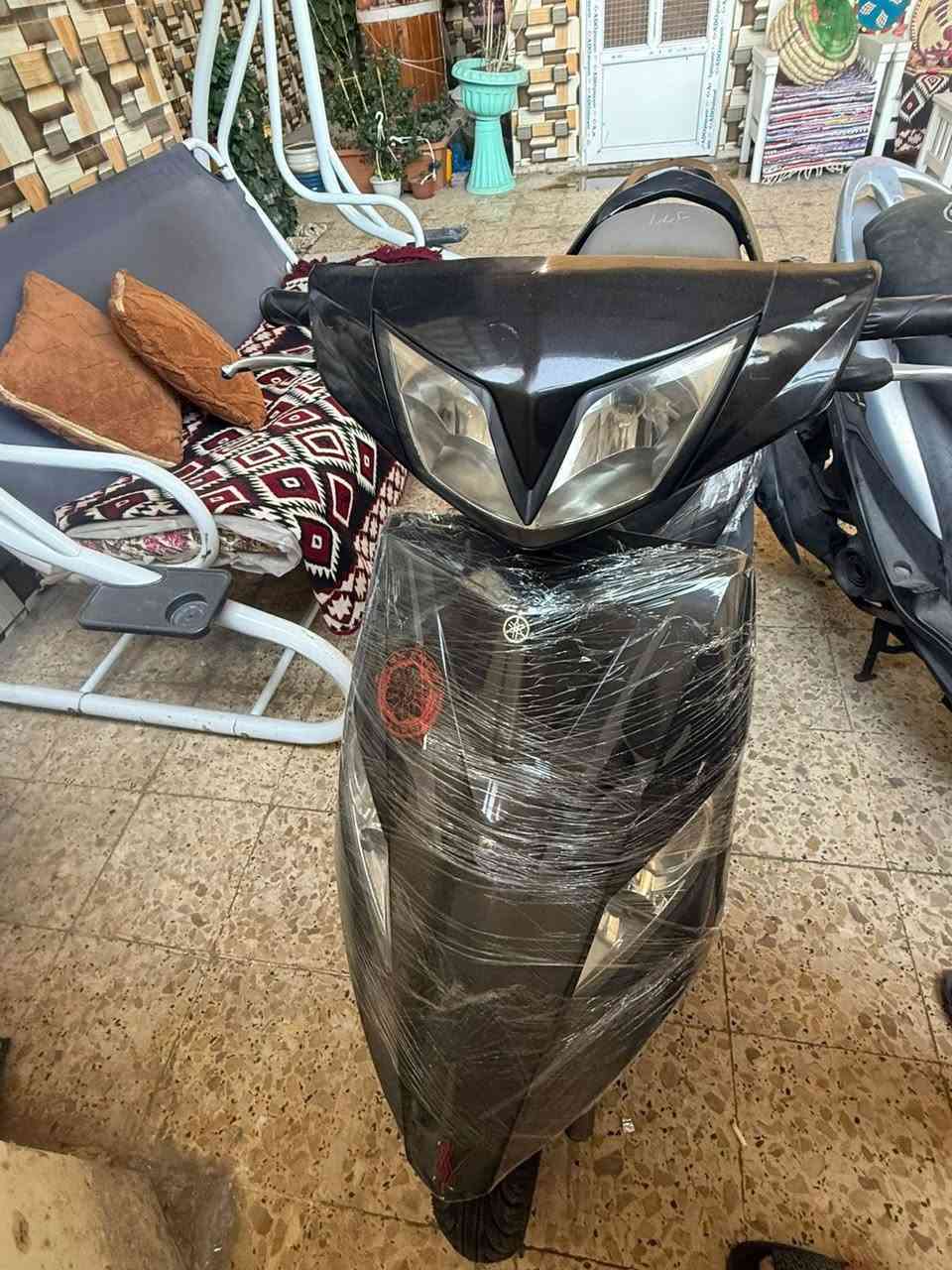 دراجه ماكس اسود حاويه امس طبت كابريتر مكفوله من الزلغ بصره جمعيات سعر 950وبيها مجال ***********
