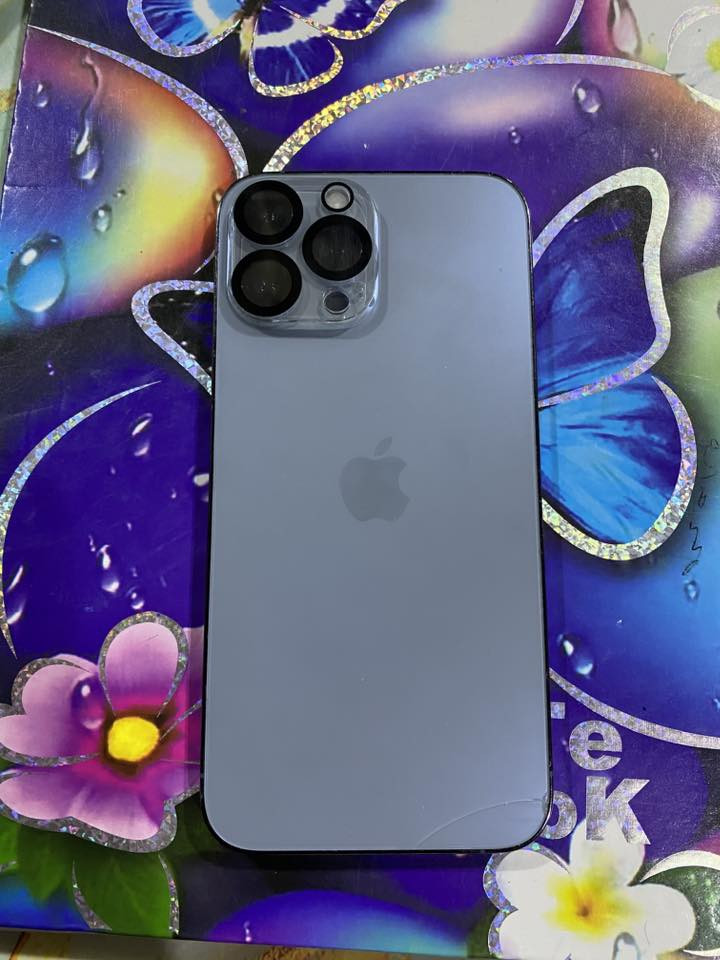 السلام عليكم 13 برو ماكس الذاكره128 البطاريه 77 بدله شاشه الصليه السعر 450. وبيه مجال بصيط ***********
