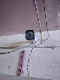 ٤ كاميرات مع جهاز التسجيل مع شاشة حجم ٢٤ بغداد حي العامل 07815800231 و...