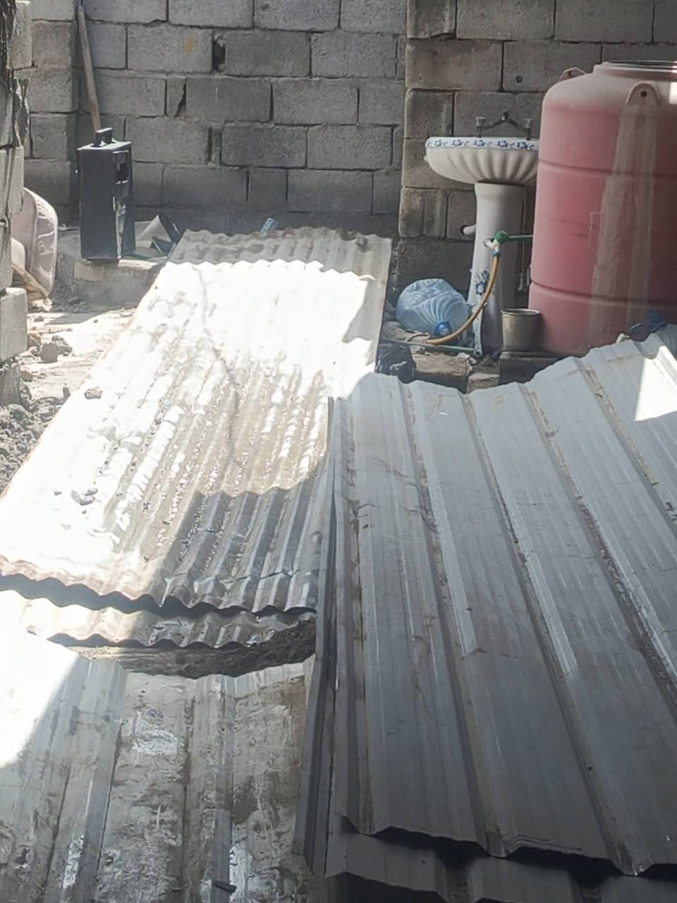 السلام عليكم

للبييع  جينكو  عدد 15  قطعه  نوعيه ثقيل
الطول  6 متر  و  5  متر  السعر  15 الف قفل
العنوان البصره القبله حي الشهداء  ***********
