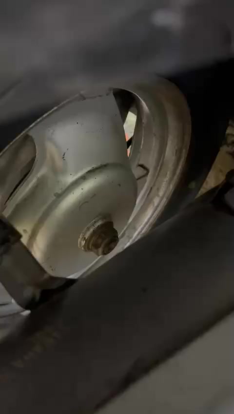 سلام عليكم دراجه البيع جيب فيتر وتعال دراجه نضيفه تعال وشوفه ماخذه رمبه بلاديه مامفتوحه اطيكيا بلادي وحربي دراجه نضيفه شوفت عيونك ابيعه حربي وقراضه بلاديه مكان بصره الاصمعي سعر مليون وخمسين قفل وياه مكاتبه


**إذا كنت صاحب هذا الإعلان وتريد حذفه لأي سبب، رجاءا أرسل رسالة إلى الدعم الفني**