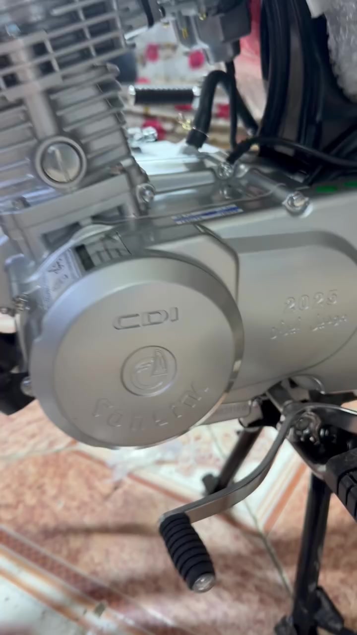 متوفر أيراني سونك الصلي الربعه كير والخمس كير والضاقطه وزنجيل ومكينه ٢٥٠  والمكينه ٢٠٠ السعار جوه السوك
مكاني ديالى جديده الشط
***********
