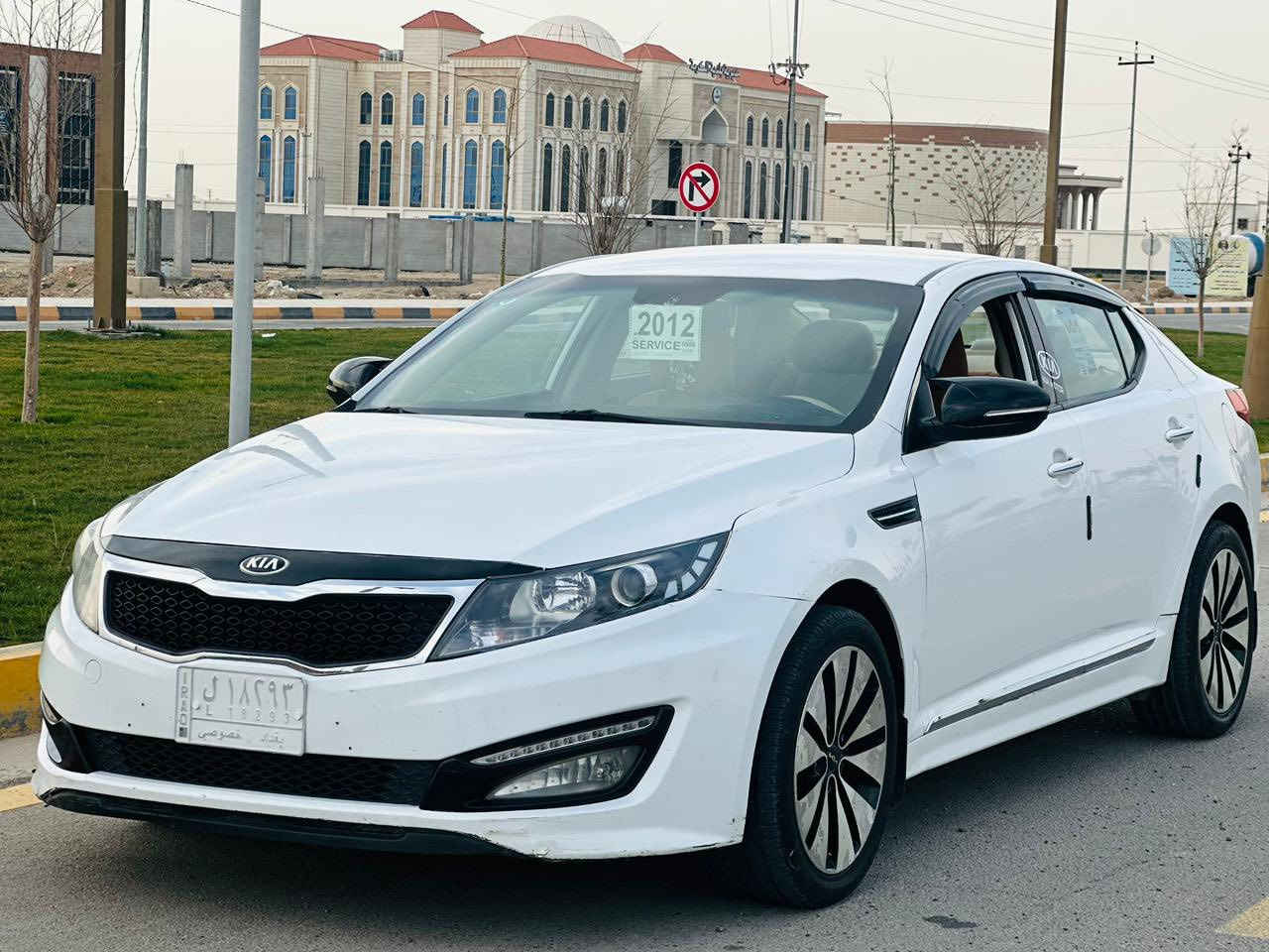 السلام عليكم.     للبيع أوبتيما.   موديل 2012
رقم بغداد.   مشروع وطني.   تحويل مباشر 

خليجي.    فول عدا الفتحه.   بصمه 

شفتات.   كشنات تدفئه.  

محرك 2400.  دوش.   كير.  محرك

صدر.   تبريد.    جاهزه من كلشي 

صبغ ثلاث قطع.     فقط !!

مكاني. الفلوجه. الكرمه 

السعر.  107.$.  وبيه مجال

رقم هاتف.  ***********
