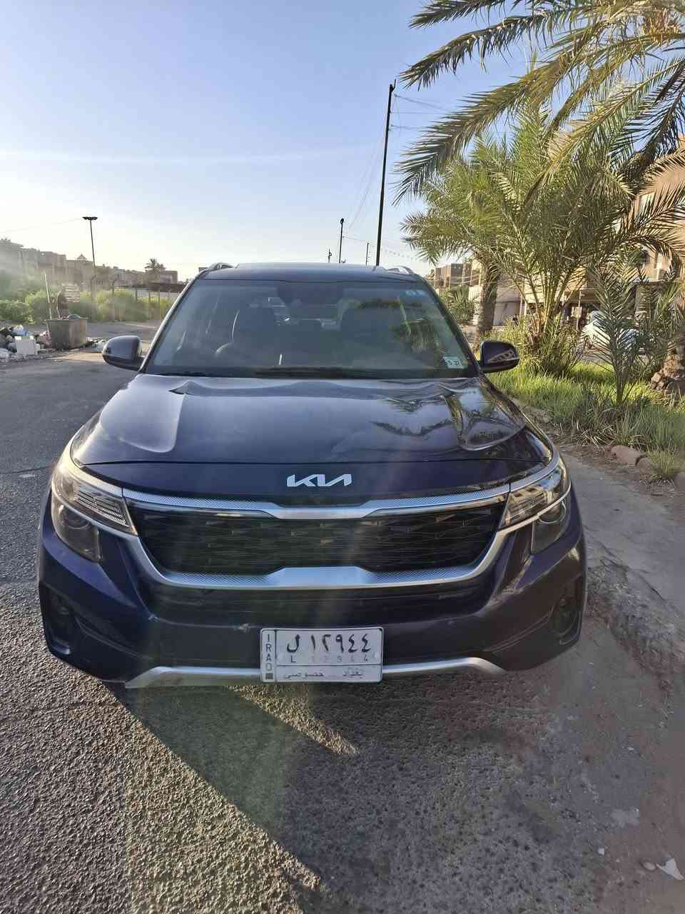 كيا سيلتوس امريكي موديل ٢٢ فول مواصفات
حادثها صبغ جاملق وبارد بالبنيد والباب الخلفي
فول مواصفات 
بصمة وفتحة 
رادارات جانبيه وخلفيه واماميه 
كشن جلد وهيترات بالكشن 
تشغيل عن بعد واطفاء ذاتي 
ويل كب ولدات 
دفع رباعي 
مكينة ٢٠٠٠ دوش المرغوب 
ماشية ٢٨ الف 
سياره جديده بعدها 
مرقمه بغداد موجوده بغداد حي اور 
معروضه ب ١٥٠ $ 
***********
