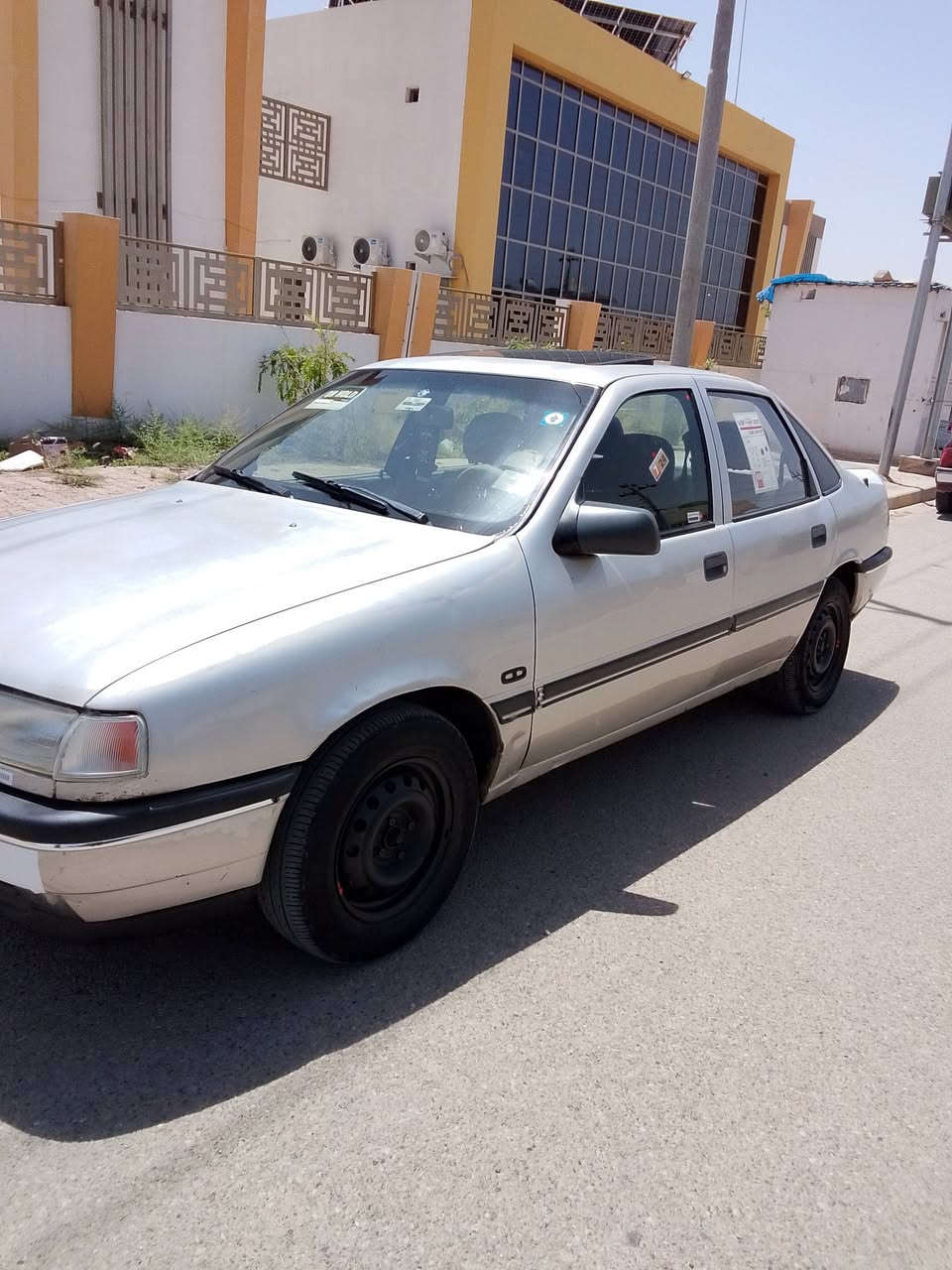 أوبل فكترا
موديل 92
حجم 20
بدون صبغ بدون معجون بلادي بدون ضربه
شرط الوكاله والتحويل 
رقم جديد سنويه جديدة مع بطاقه بانزين 
رقم الهاتف: ***********
السعر (35) وبي مجال
