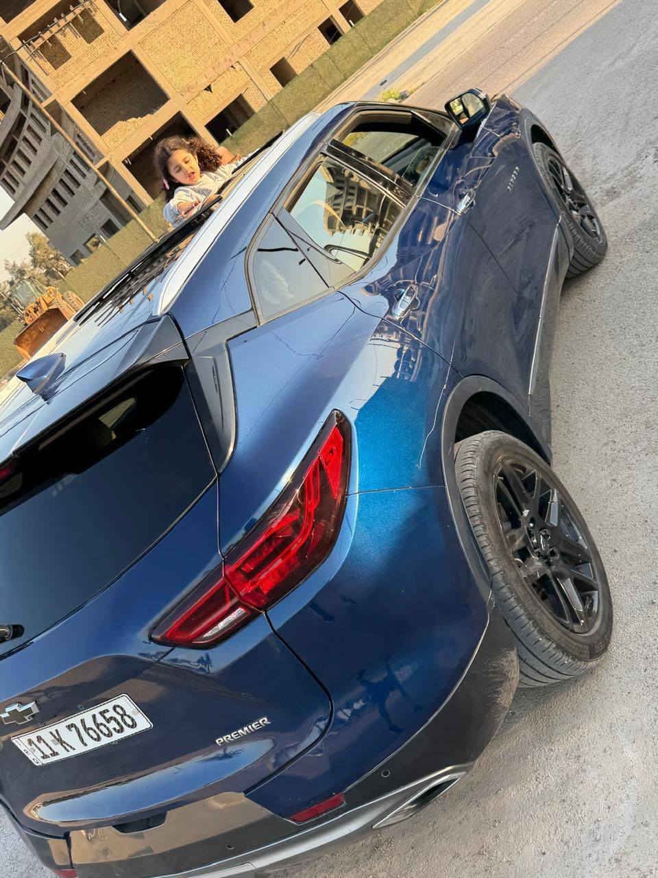 شوفر ليت بلايزر بريمير 2023 
 فول فول كلشي مواصفات بيها للأخير 
 هاذا حادثه صورها كامله 
محرك كير واير بشرط مامفتوح 
سيارة حيل نظيفة كلشي عل بلاد جديد 
سنوية هزة كلشي جديد مدفوع لـ
باسمي السنوية بشرط تحويل وغرامـة
سيارة مابيـها دينار مصرف كامل من كل نواحي
العنوان بغداد قرب ملعب الشعب او الدوره 
رقم صاحب سيارة ***********
