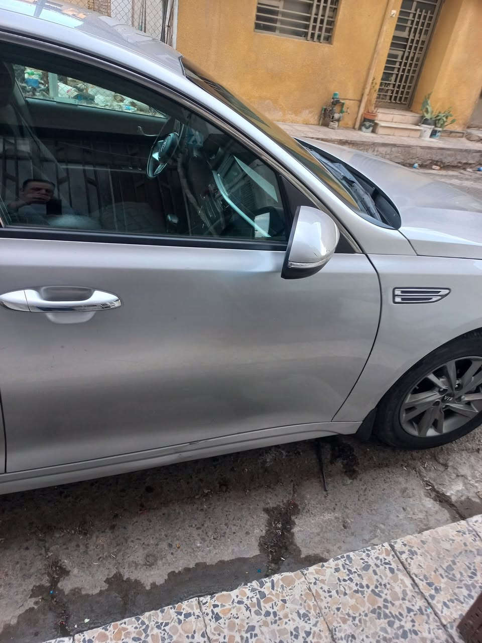 السلام عليكم كيا اوبتيما موديل 2019 رقم بابل بأسمي عنوان بغداد الكرخ الجعيفر مواصفات السياره رادار أمامي وجانبي حساسات خلفي كاميرا دواره شاشه حجم كبير قياده 3انضمه لايت زنون تخم تاير جديد صدر خلفي أمامي جديد باتري جديد السعر 136وبيها مجال ***********
