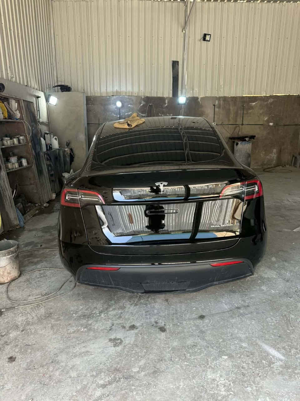 تسلا Y موديل 2024 دبل ماطور حادث موضح بالصور جاملغ تبديل وبارد بالباب
فقط والباقي كفاله السيارة ماشيه ٣٣ الف KM 
المواصفات معروفه 
ملاحظه 🤌
السيارة حاليآ بعمان اسلمك اربيل مرقم وجاهز بأسمك 
السعر 210 
للاستفسار الاتصال ع رقم ***********
او زيارة مقر الشركه معارض البياع شارع الوسط 
معرض الاصدقاء المركزي
