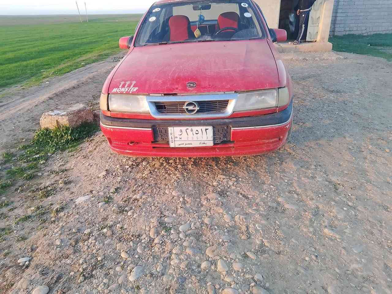 السلام عليكم سياره اوبل فكتره موديل 92 الكشره جدام العين شرط التحويل
***********
