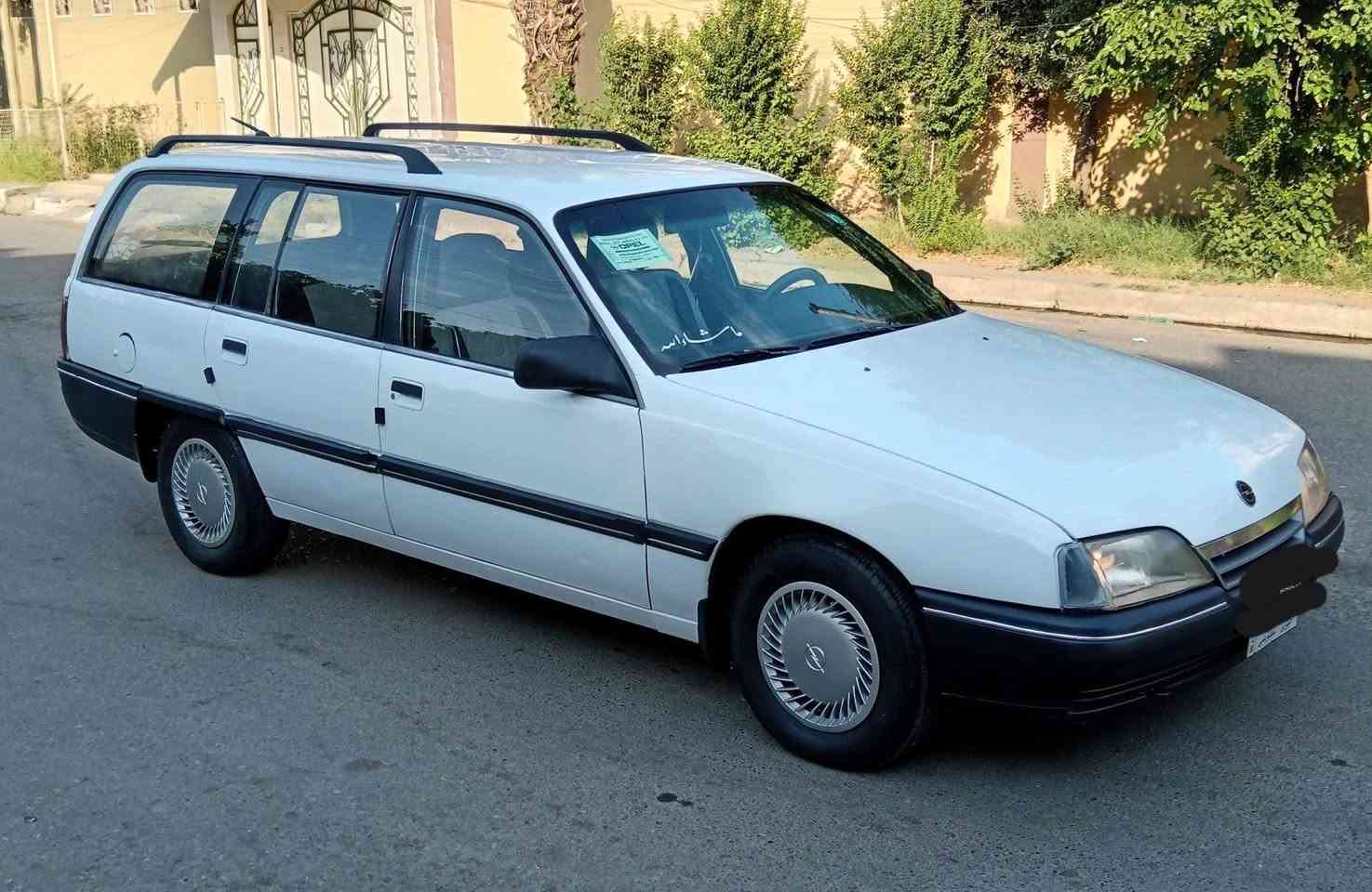 سلام عليكم
اوميكا حجم 20 موديل89 رقم نينوى الماني 
 مشروع وطني سنوية 2029 شرط تحويل كابون بانزين محرك كير نضيف طخمها جديد طخم تايرات جديد فول (كير توماتيك) قفل مركزي ستيرن بور اي بي أس بدون دعم بدون خياس صبغ بوند دواير سيارة جاهزه
*********** مكان موصل
*********** سعر 37 بيها مجال قليل
