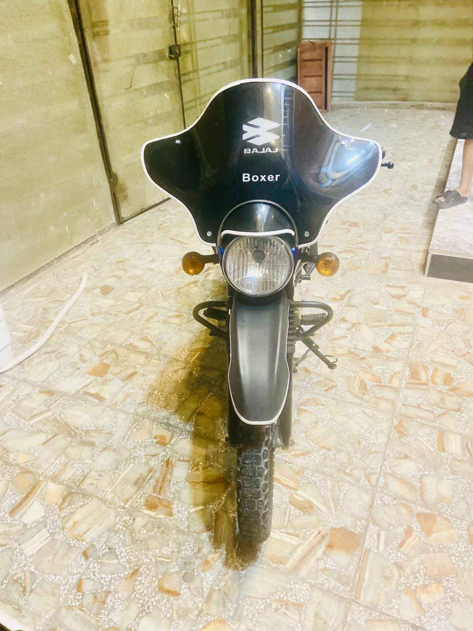 سلام عليكم من رخصه الادمن دراجه بوكسر ما مرقم موديل ٢٣ ما مشتغله دلفري مكفوله من كلشي بس بدايت خيط تبخير بس تمشي عليهه سنه العنوان بغداد مدينه صدر ***********
