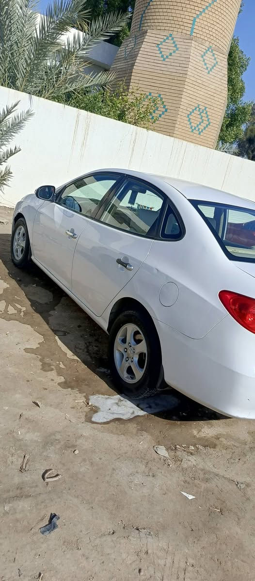 سلام عليكم للبيع انتره موديل 2011 رقم بغداد دولي كير ومحرك مكفول منظومه التبريد جديده تخم تاير جديد حداديه فول  بيها ثلاث قطع على نص نص سياره حلوه مال جناي
سعر 115 وبيها مجال الجيه 
الهاتف ***********
