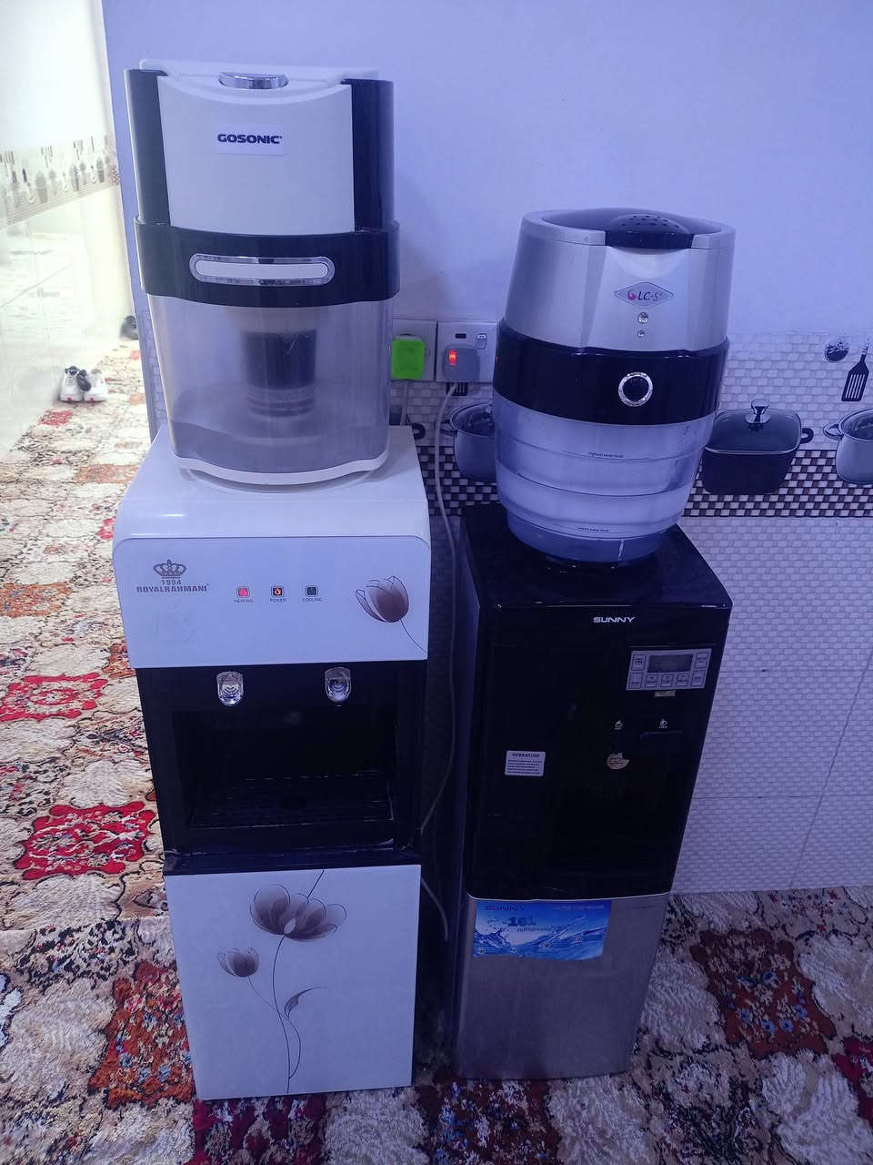 برادات ماء للبيع عدد2 فول نظافة شغالات حار وبارد وثلاجة كل نقص مابيهم نظافة100٪ الشراي  يتصل***********
