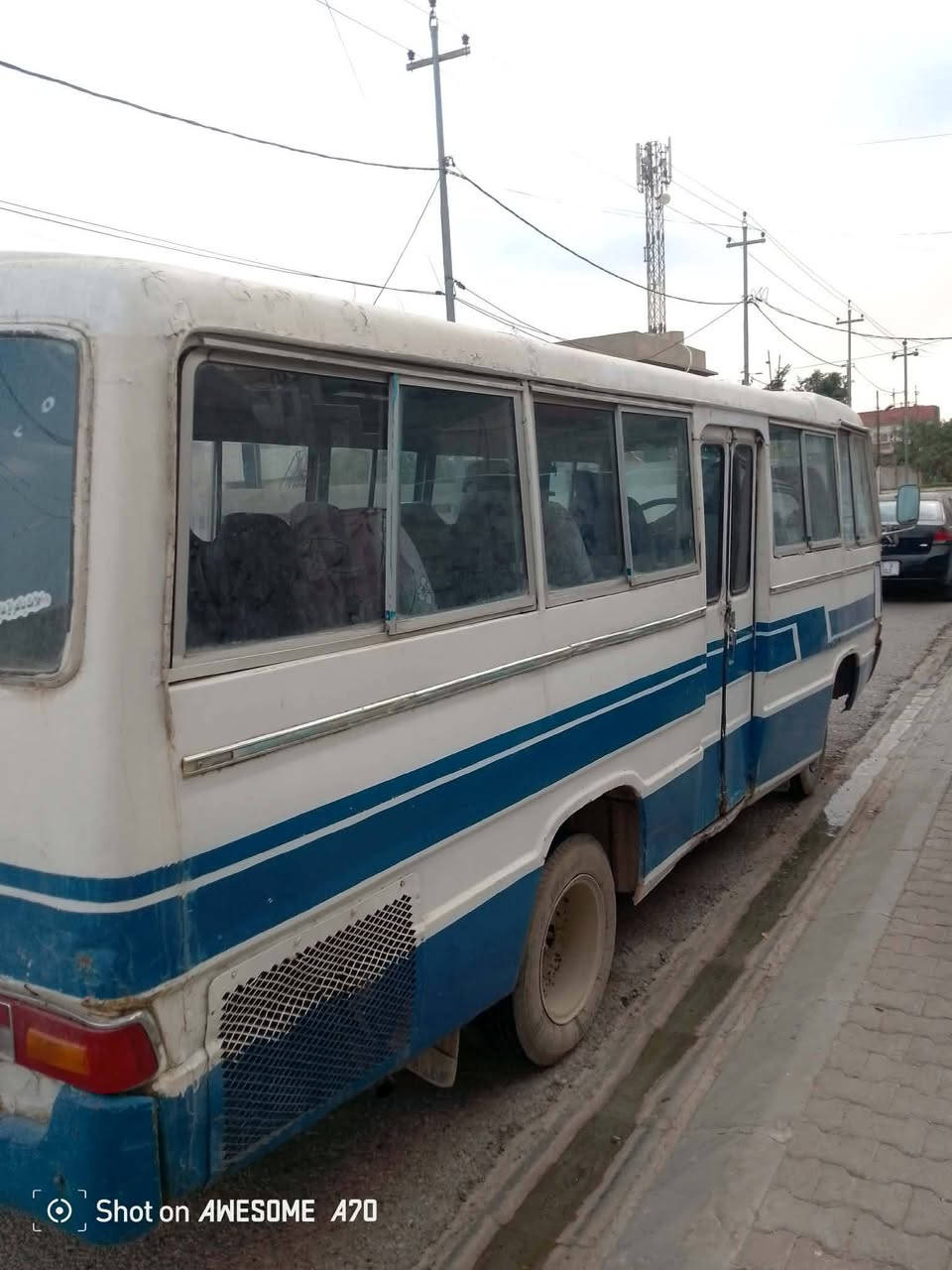 سلام عليكم كوستر 82للبيع سياره كهربيات كامله مكينه أكسل شرط سياره خير من الله نشطه كشن إضافي دوشمه ارضيه وكشانه تيرات نص عمر ***********
