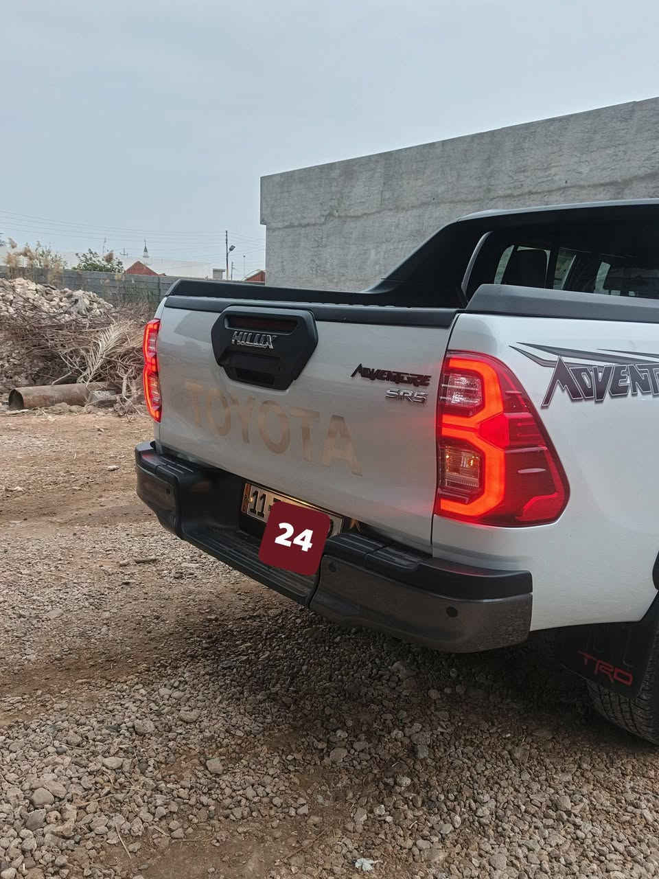 السلام عليكم
للبيع فور ويل فنجر 6 سلندر رقم بغداد بأسمي تحويل مباشر موديل 2024 
المواصفات اربع كاميرات جي بي اس لايترولوجين يشاير لكزس تايرات الشركه جواها سبير الشركه منازل السياره جديده ومال جناي وكفاله عامه حتى من الشخط حتى من النقراش سياره شكه مال دنبوس ما بيها السعر 420 وبيها مجال الاتصال على هذا الرقم ابو سيف‏‪***********‬‏🦅🦅🦅‏‪***********‬‏
