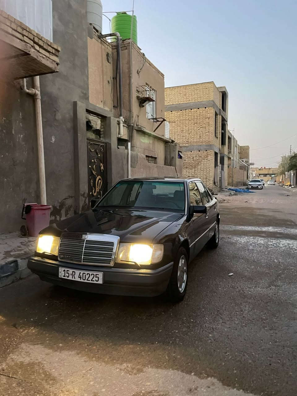 مرسدس دب مديل 92
رقم انبار  باسمي
ما مصبوغه ولا مرشوشه  
تجي وتشوف بعينك 
اي حادث تبديل او حار او معجون او رشه او تصليح ما بيها 
ضعف بالمكينه 
التبريد يرادله صيانة بسيطة 
ولف راخي وطلع الغاز 
فريز وراديتر وكمبريسر مكفول 
كير وارد يابان جديد توه شادة 
حدادية جديدة 
غرفة جديدة 
ويل توه شاده لا تصليح ولا لحيم 
كلها بلاد ع وضع الشركة 
78 وبيها مجال 
مكانها ناصرية مركز ***********

