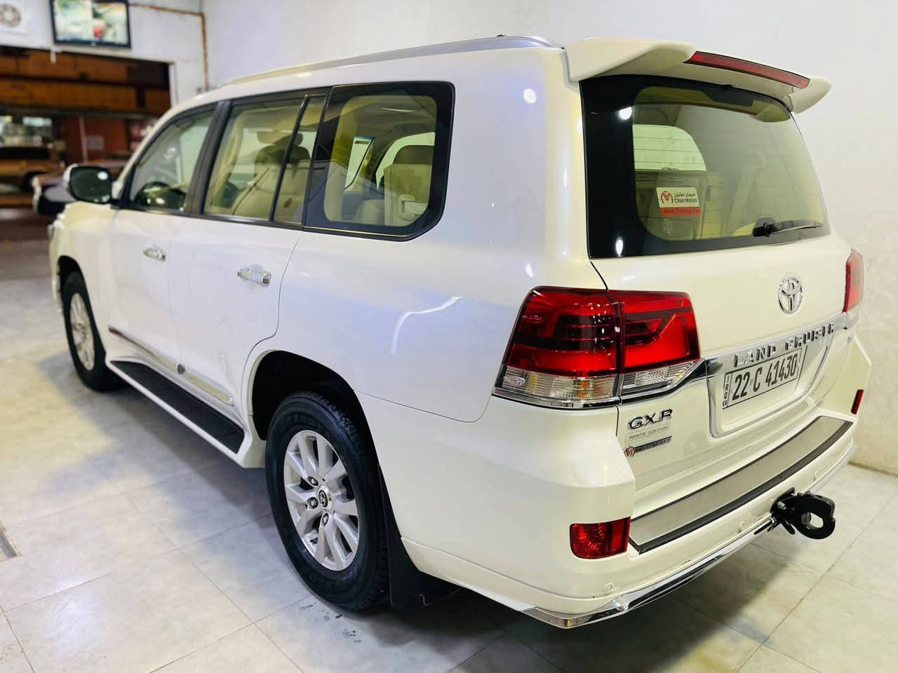 تويوتا لاند كروزر 2017. GXR
شه ريكه جيهان. White edition 
فول المواصفات 
سلايد به صمة
شاشة وكاميرا حساسة 
ته نها ٧٧ هه زار رويشتوه
بئ صبغ بئ تعديل
رقم و سه نه وي نوييه
جوار تاييه نوييه

سعر لە کۆمێنت داوابکە ڕاستەخۆ بۆت دیت 📩 

گيرو مه كينه و كاره باييات هه موي به شه رت
شوين هه ولير 

ژمارەی خاوەنی 
***********
