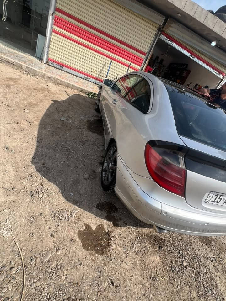السلام عليكم للبيع  c230 موديل 2001 بيه رش صبغ بدون ضربه ابيعلك حزام بس هيه مو حزام محرك خراطيم المرغوم  كامله  من كلشي رقم انكليزي صدر كير محرك جدد وكفاله تبريد حلو حيل السياره مال جناي وسعره مناسب *********** 
بيع ومرواس مكان بغداد التاجي 
كشنات جلد فتحه بالسقف تحكم بيه هواي شغلات حلوه 
السعر 55وبيه مجال ومراوس حسب القناعه  سياره خير من الله وناعمه واقتصاديه محرك 2000
