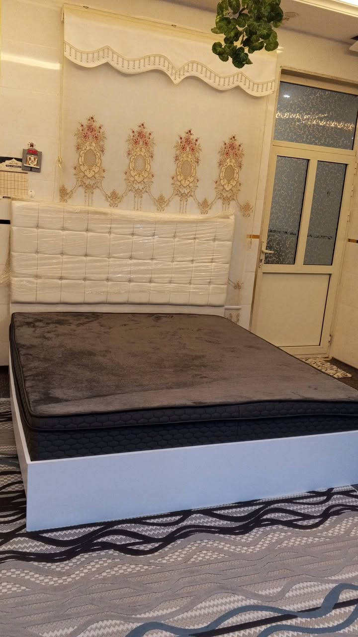 سرير نفرين مارك اخو جديد مستخدم قليل كلش دوشك جديد تركي ١٨٠ في ٢٠٠ و سعر ١٥٠ الف مكان اربيل بنصلاوة *********** واتساب
