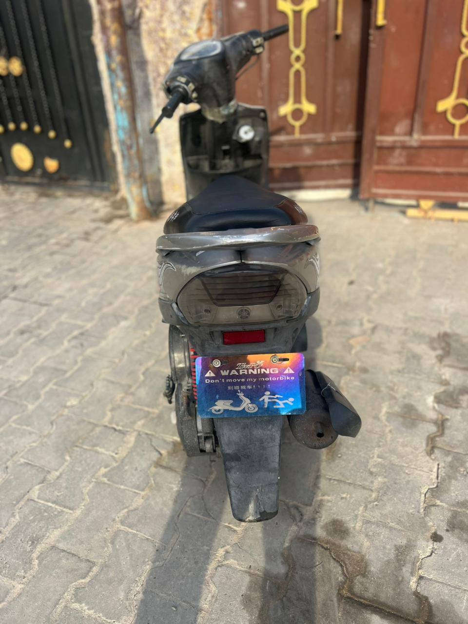 السلام عليكم/ دراجه ماكس عدله
دراجه اخت الرنبه برغي ما مفتوح بيها شلعه و معدل دراجه ملحه كلشي بلادي تجي تفحص و تقتنع يلاه تأخذها دراجه خير من الله لبيع مكان بغداد البياع
سعر 750 بيها مجال بسيط لشراي رقم ***********
