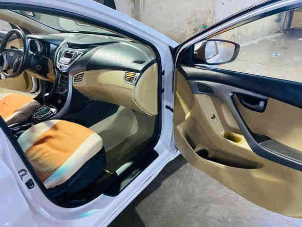 السلام عليكم
النترا موديل ٢٠١٤ خليجي

رقم أربيل دولي

 وكاله باسمي السياره السنويه اسم كردي تريد وكاله او تحويل

المواصفات

مكينه.  1600

مامفتحه

تحكم

اشاير بلمري

السياره كفاله عامه من الصبغ والتبديل 

١٢٧وبيها مجال 

مكان السياره واسط النعمانيه

  هاتف. ***********
