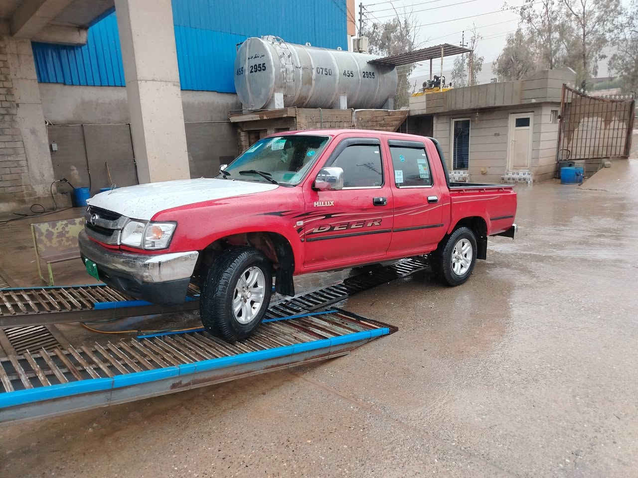 *********** /*********** بيكاب ده بل دير موديل 2006ئارم بلاستيك هه ولير به شه رت ارم اوليات كيشه مه دني به شه رته سبوغ بيلادي خويه تي يه يه ك بارجه به له يك سبوغ هيه ده عم ليدراو ي نيه خايس و رزيو ي نيه جوار تا يه نوى له زيره بيلاديه بو به ستراوه مه كينه به خاخ جام كاره بأي تاقم لايت وبه گلايت هردوو دعامي نوى بو به ستراوه هيج مه سروفيك نيه مال دوسته گيرو مه كينه ئه كسل ته بريد توندو تولى به شه رته
