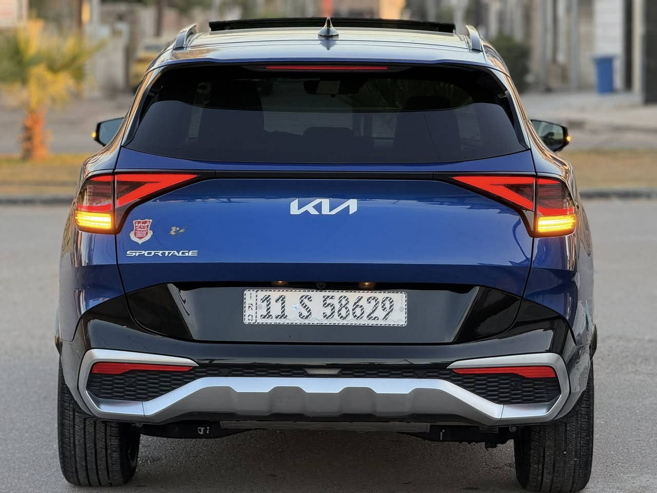 KIA SPORTAGE SX. PRESTIGI
كيا سبورتج وارد أمريكي موديل 2024 محرك 2500 ماشيه  20 ألف حادثه كما موضح بل صور فقط مبدل بنيد بدون دواخل  ايرباك فقط استيرن موصفات فول 1/1VIP برستيج بصمه بنرامه كراسي جلد كراسي تدفى تبريد كراسي كهرباء ثنينهن جنطه كهرباء تشغيل عن بعد  كراسي غزن  ميموري شاشه ايباد جيبيس استيرن تدفى 4 كامرات اشاير بل مري رادارات امامي خلفي وبل مري توقف ذاتي تحديد مسار قطعتين تبريد فول الفول هواي بعد بيه موصفات وسياره بعد احله من صور للتصال *********** ملاحضه سياره مرقم بغداد ومكاني بغداد
