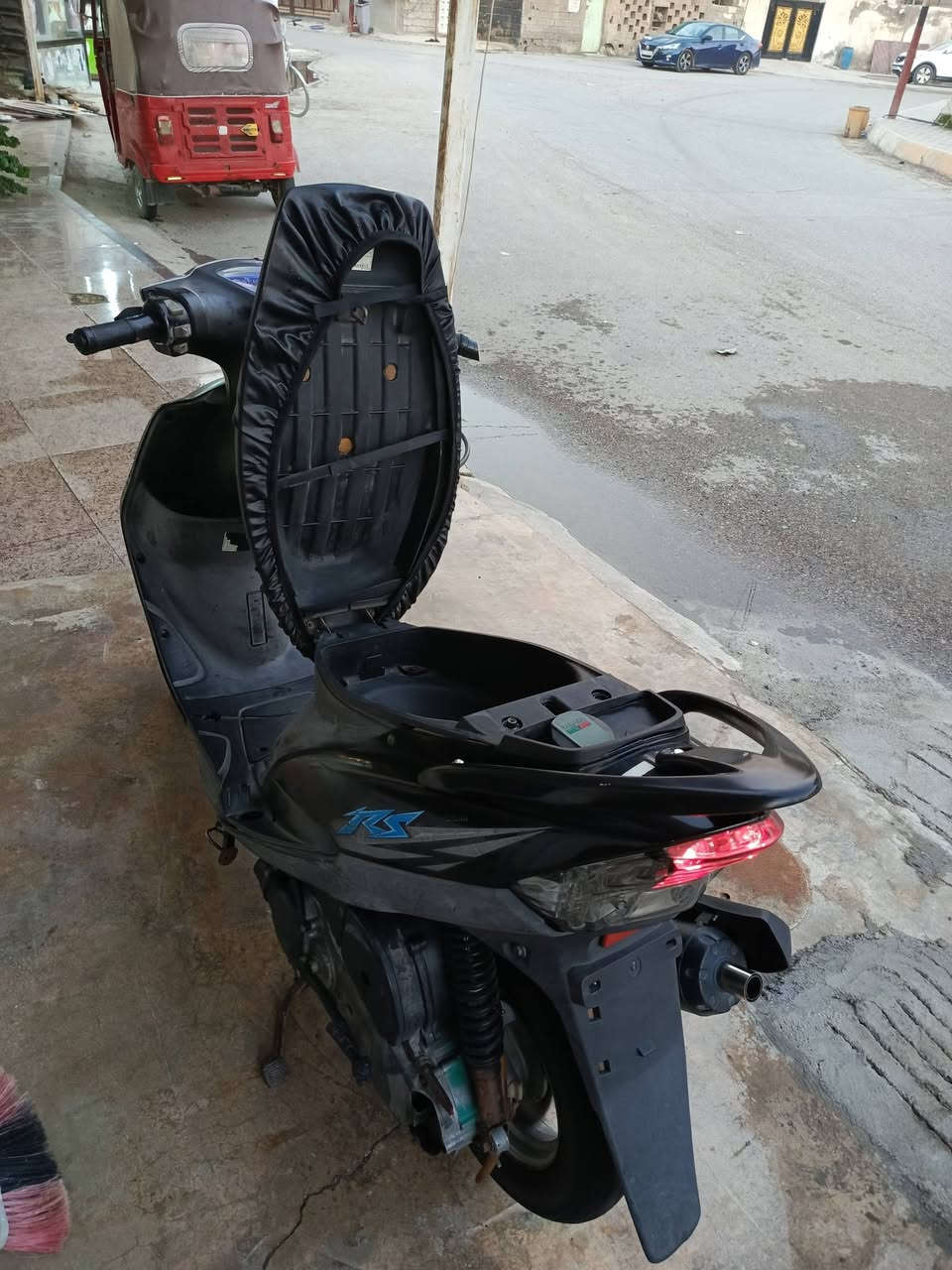 سلام عليكم للبيع ماكس عدله دراجه حيل نضيفه ختم واحد سلف هندر اشاير لايت بك لايت كله شغال للبيع مكاني بعقوبه ***********/////السعر 650وبيهة مجال
