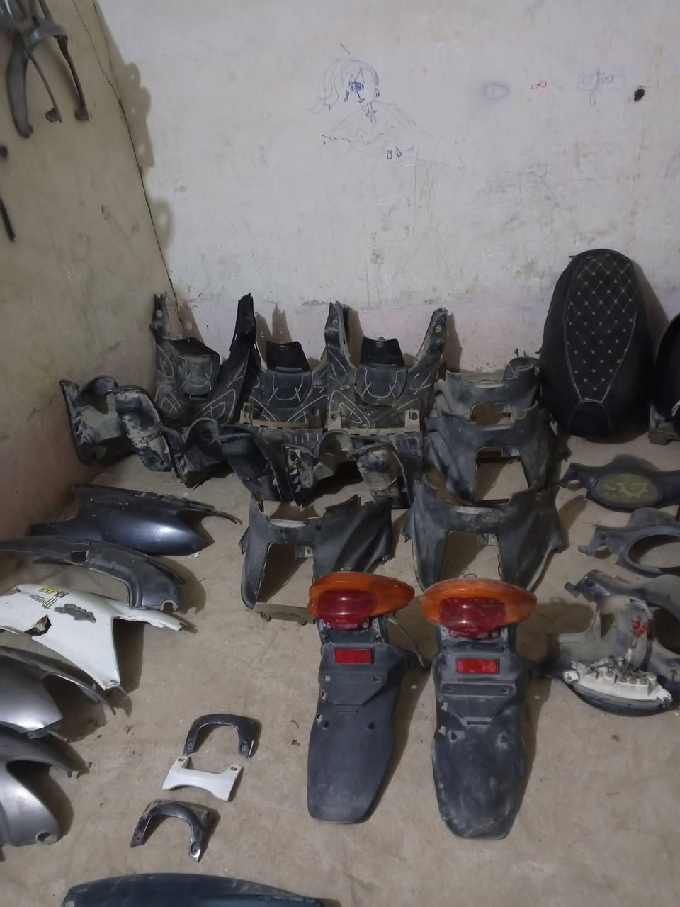 أغراض تفصيخ دراجات أكزز باسعار مناسبة يوجد خدمة توصيل لجميع محافضات للتواصل على صفحه واللتصال على رقم ***********مكاني بابل
