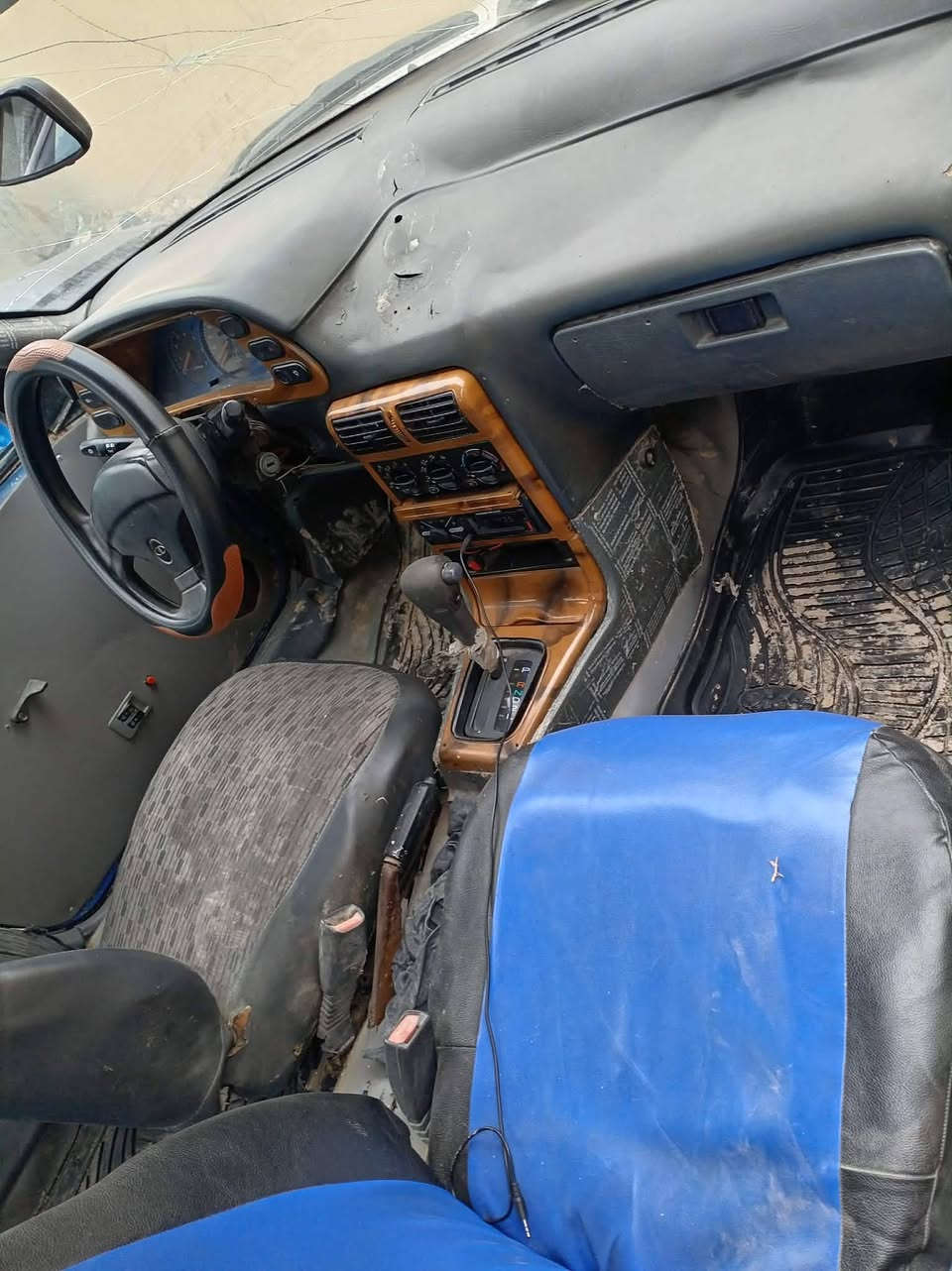 سلام عليكم شباب اسبرو للبيع مكينه وكير كورلا اوتوماتيك سعر 18 وبيها مجال 
مكاني ديالى الخالص 
هاذا رقم صاحبه اتصل ودلل ***********
واني مكلف بل نشر 🫡🫡
