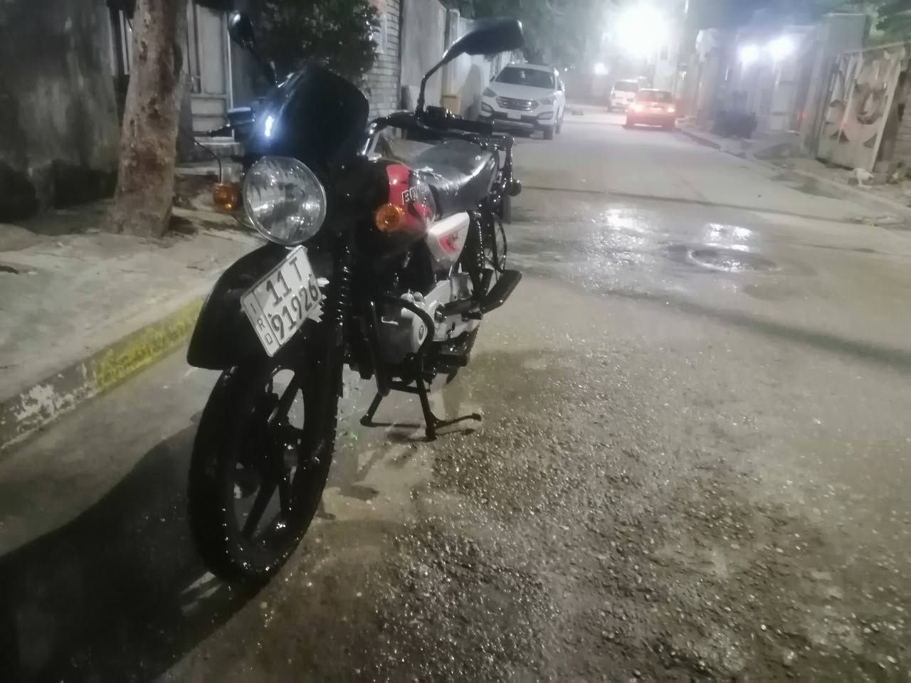 السلام عليكم دراجه بوكسر 2022 دراجه ممشتغله دلفري ابد ابد دراجه كفاله كفاله كفاله كفاله من كلشي بلاديه ماشيه ١٨ الف رقم نكليزي ابيع تحويل تحويل عقد مروري بسم ولد عرف لا تخابرني دكلي شبيها كلشي مابيها مكفوله كفاله عامه سعر ٢٢٠٠ وبيها مجال ***********بغداد البلديات
