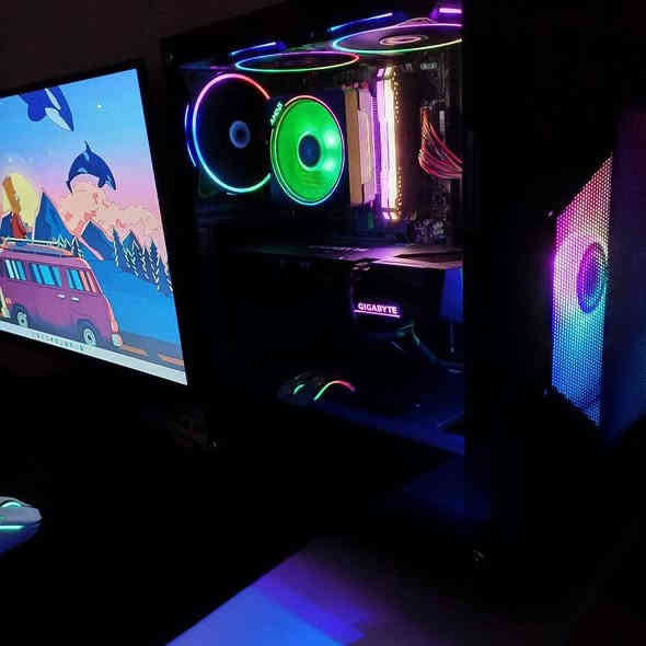 شباب للبيع سيت أب كامل  pc 
حبايب لمو شراي لا يطبلي خاص ❤🌹

معالج amd ryzen 5 5600x

بورد gigabyte b450m s2h

مبرد amd wraith prism (مال رايزن 9)

رامات corsair vengeance rgb pro (2x8) 16gb

تخزين crucial 500gb m.2

كرت شاشة amd radeon rx 6650xt gigabyte gaming oc

بورسبلاي thermaltake smart rgb 700w

شاشه165HZ .1M IPS 
27 حجم
كيبورد ريد سوج 
ماوس كلوريس مدل D
سماعه + ماوس باد + ميز كيمنك+ يده اكس بوكس
كرسي كيمنك 
حبايب سعر نهائي ابد مابي مجال (مليون , ٢٠٠) 
توصيل  موجود وذا تريد تجي تفحص كل القطع وطيك ضمان شكد متريد مكاني كربلاء طوريج
***********
