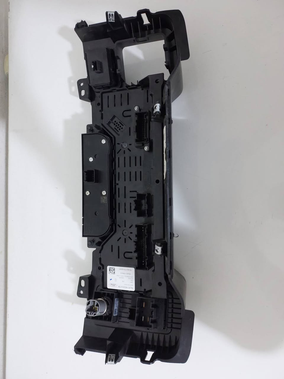 السلام عليكم 
تحكمات تبريد f150 موديل 2023 فول مواصفات 
السعر: 400 دولار وبي مجال
للاستفسار: ***********
