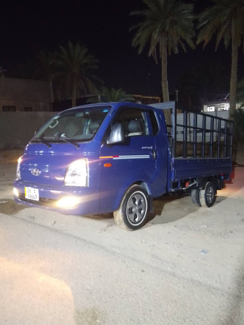 السلام عليكم سياره للبيع السعر ارخص مكان نجف موديل 23 رقم الهاتف ***********
