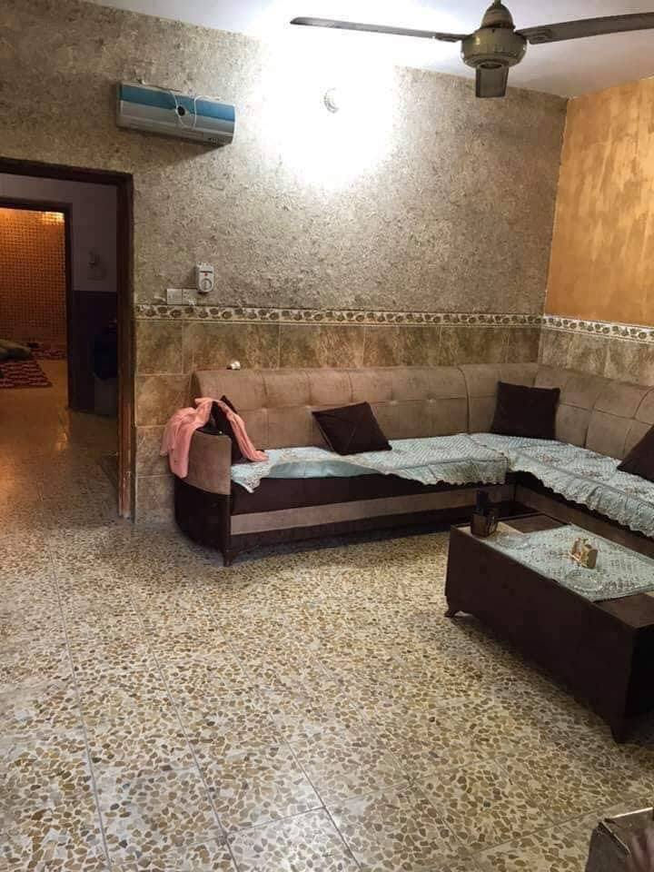 السلام عليكم
بيت 65 متر للبيع غرفتين وصاله 

الحرية زراعي شاكر العاني قرب أسواق نمبر وان 

استفسار *********** يوجد واتساب
