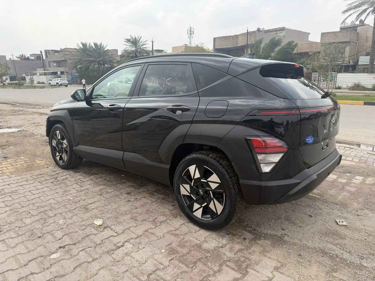 كونا 2024 دخول جديد محرك 2000 دوش منفيست بأسمي مواصفاتها (بصمه _ تشغيل عن بعد _ سايد بريك دگمه _ تدفئه بالكشنات _  تدفئه بالستيرن _ مانع انزلاق _ رادارات امامي وخلفي وجانبي _ اشاير بالمري _ فول تحكمات بالستيرن _ شاشه كار بلي متصله _ كاميرا خلفيه دواره _ اوتو هولد ) (((للبيع فقط على هذا الوضع بدون لوحات)))
السعر : 123$
العنوان : بغداد 
***********
