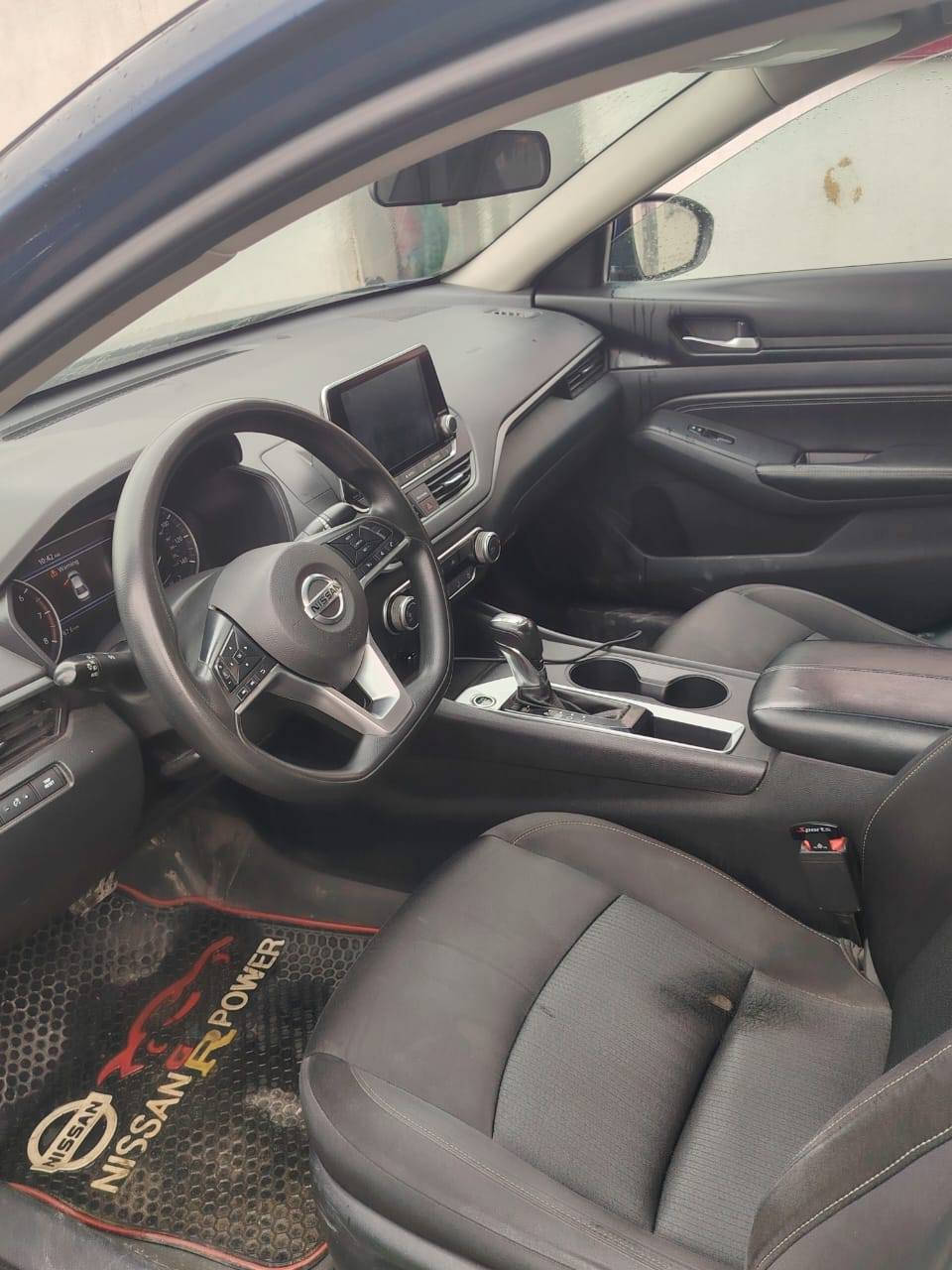 سلام عليكم نيسان التيما 2019الشكل الجديد بدون ضرر فقط بيها بارد شويه  رقم دهوك ماشيه 95 الف اريد مراوس بتكسي الي عنده اريد تكسي مو خصوصي فقط تكسي تواصل وتساب فقط ***********
