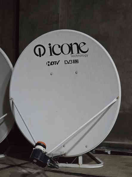 تنصيب صحنين نايلسات بعمل احترافي متقن

تثبيت الصحن براغي 

للتنصيب الاتصال داخل النجف 

***********
