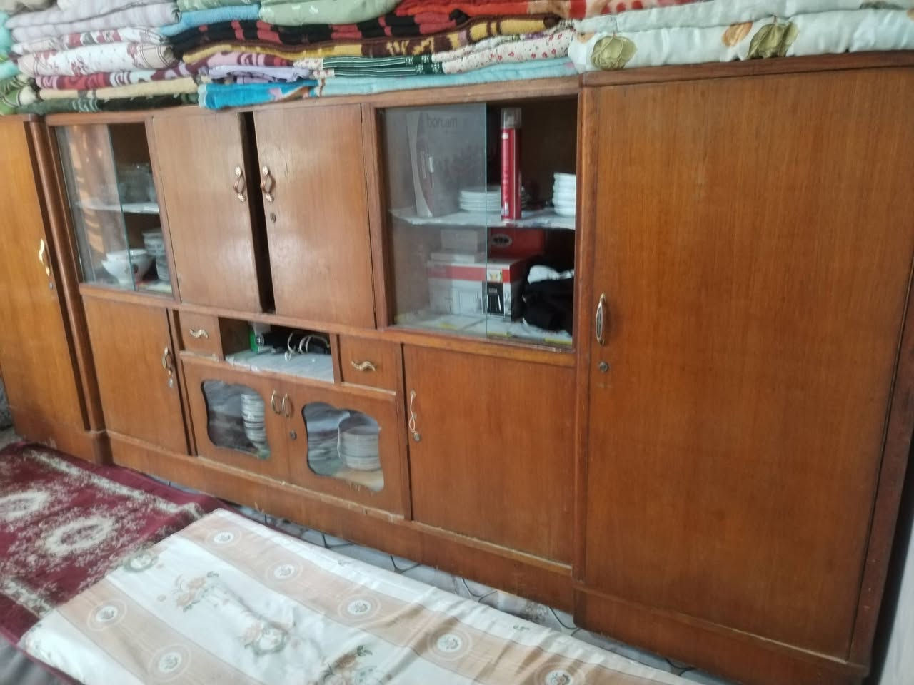 السلام عليكم بوفيه للبيع الطول 3 متر نضيفه 
السعر 250


**إذا كنت صاحب هذا الإعلان وتريد حذفه لأي سبب، رجاءا أرسل رسالة إلى الدعم الفني**