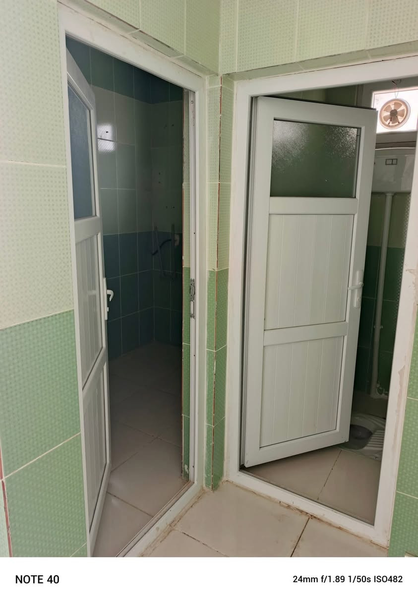 بسم الله للبيع بيت, 200م طابق ونص فقط, 475 ورقه مستعجل للبيع سعر ارض فقط بناء حديث***********    ***********
