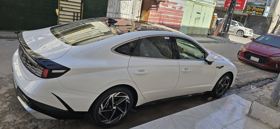 سوناته 2025 خليجي 
فول واحد على واحد 

كفاله عامه سياره من جميع النواحي 

رقم بصره بسمي تحويل ثاني يوم 

مواصفاتها معروفه ماحاجه اذكر بعد 

نقه مهمه قبل 15 يوم مغلفه نانو اصلي  ppf 
15 ورقه 

سياره ماشيه 38 زيرو بعدها بريحه الشركه واليبل مالها 

سعر خاص هاذ رقمي ***********
